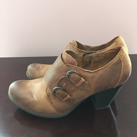 boc Shoes - NEW b.o.c. Leather Brown Distressed Booties 7.5 M